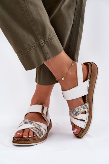 Sapatos femininos brancos com fivelas, Inblu GS000056 2