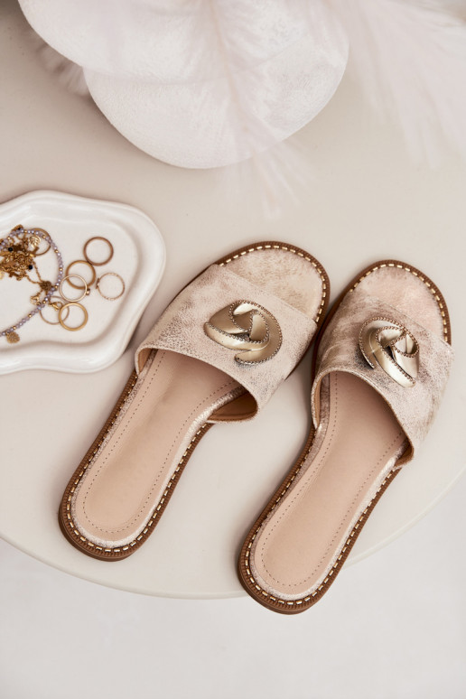 Chinelos femininos com salto largo Com decorações Detalem KV51-007 cor dourada