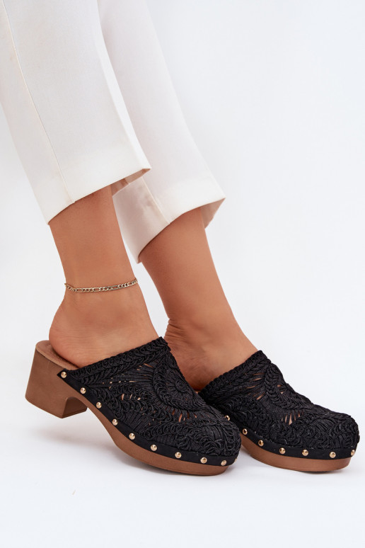 SzydełkoParae Chinelos femininos com salto cor preta Senevia