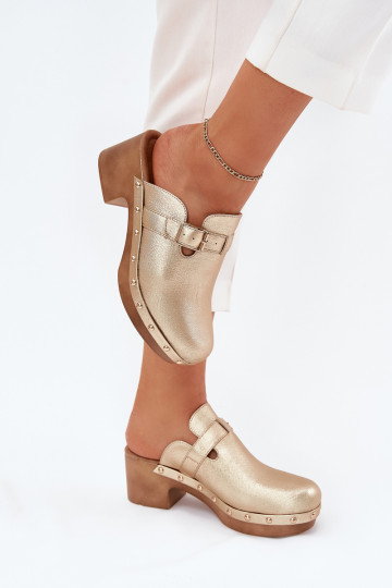 Chinelos Tamancos Feminino com salto com fivelas cor dourada Veldexina