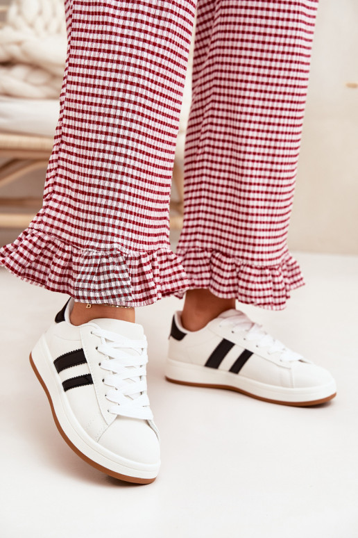 tênis À modalo de tênis Feminino de couro ecológico cor branca Ravina tênis À modalo de tênis Feminino de couro ecológico cor branca Ravina