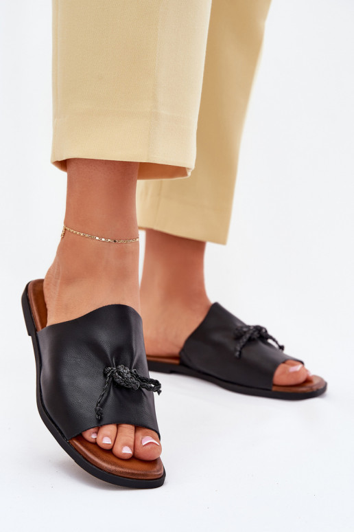 Chinelos femininos com salto largo Com decorações EMiązaniem cor preta Norela Chinelos femininos com salto largo Com decorações EMiązaniem cor preta Norela