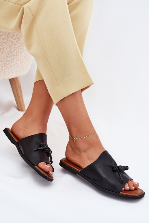 Chinelos femininos com salto largo Com decorações EMiązaniem cor preta Norela Chinelos femininos com salto largo Com decorações EMiązaniem cor preta Norela