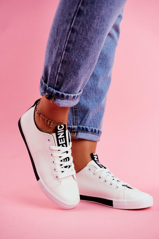 Tênis modelo clássico cor preta Ville Tênis modelo clássico cor preta Ville