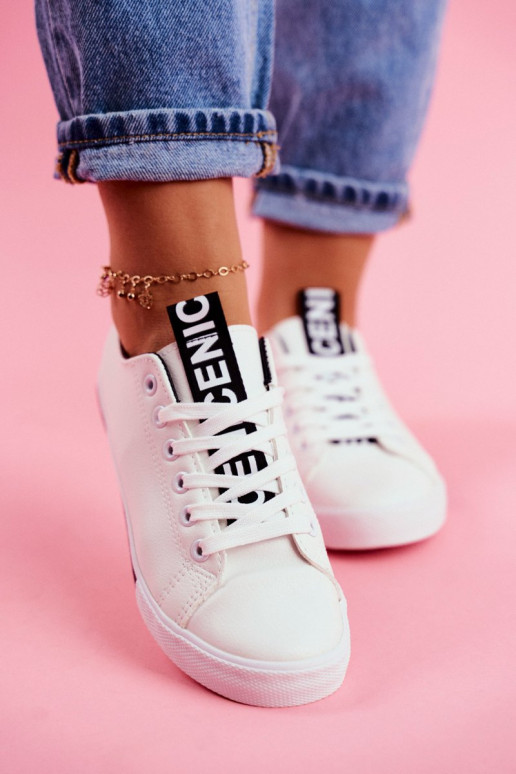 Tênis modelo clássico cor preta Ville Tênis modelo clássico cor preta Ville