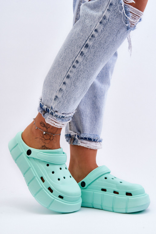 Chinelos tipo Crocs com plataforma elevada cor menta Beckett