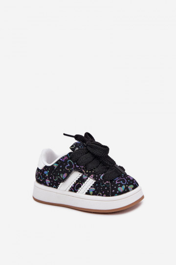 tênis À modalo de tênis Infantil com corações cor preta Mirelle 2