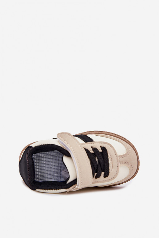 tênis À modalo de tênis Infantil com fixadores adesivos bege Adelina tênis À modalo de tênis Infantil com fixadores adesivos bege Adelina