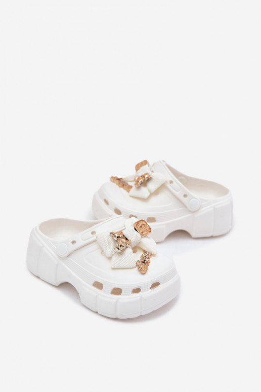 Chinelos Infantil Infantil Chinelos leves com fitas I Ozdobami cor branca Selvana Chinelos Infantil Infantil Chinelos leves com fitas I Ozdobami cor branca Selvana