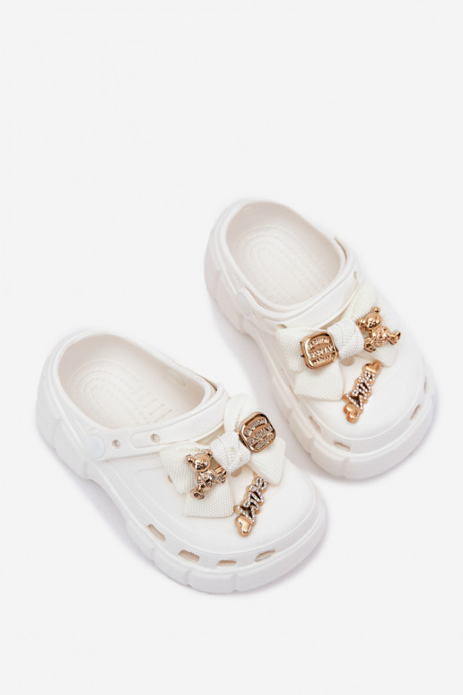 Chinelos Infantil Infantil Chinelos leves com fitas I Ozdobami cor branca Selvana Chinelos Infantil Infantil Chinelos leves com fitas I Ozdobami cor branca Selvana