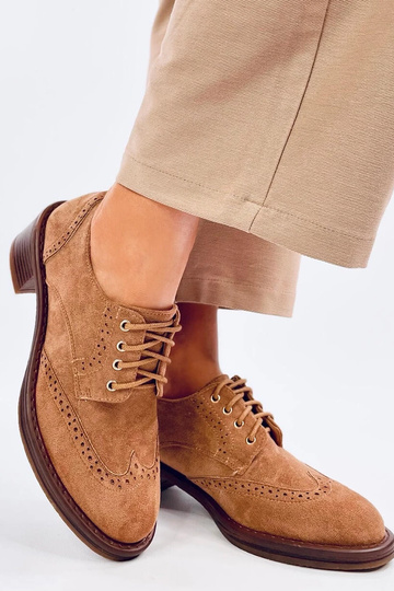 Mocassins de salto alto...