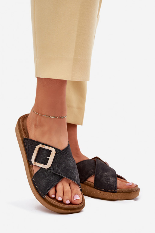 Chinelos femininos com fivelas Inblu ED000025 cor preta Chinelos femininos com fivelas Inblu ED000025 cor preta