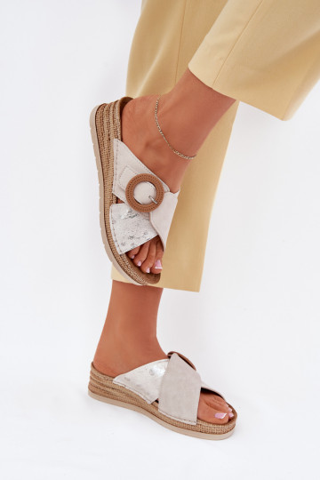 Chinelos femininos Em uma cunha decorar com fivelas Inblu RV000012 cor de marfim