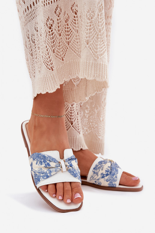 Chinelos femininos com salto largo com fitas cor branca Avenza