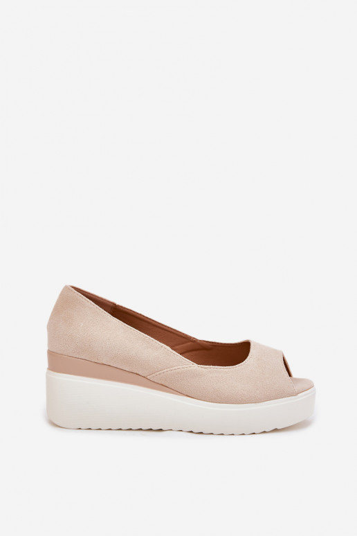 Sandálias femininas Em uma cunha Z de camurça ecológicau cor de marfim Velira