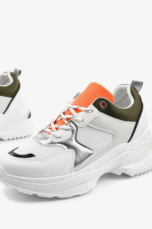 Saltos altos pretos de camurça,...