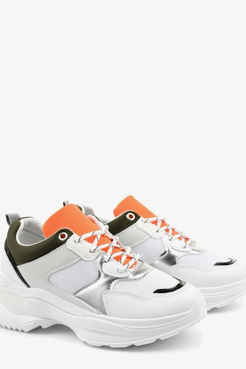 Saltos altos pretos de... 2