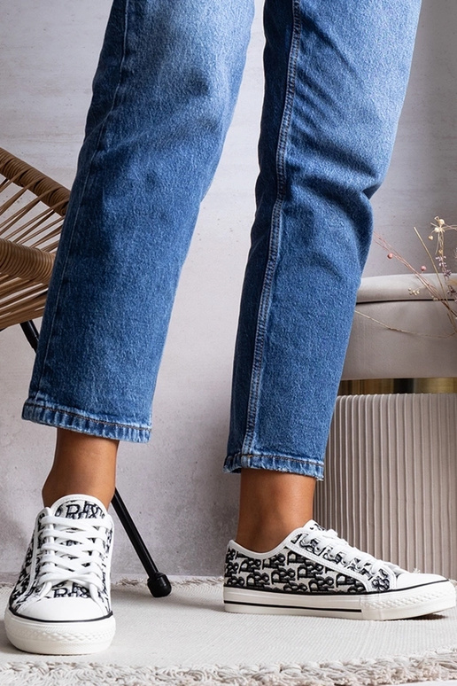 Sapatos femininos preto e branco,...