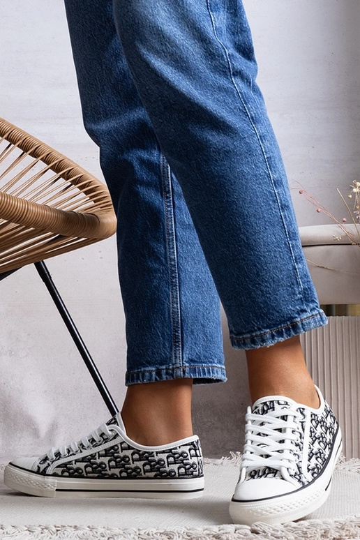 Sapatos femininos preto e branco,...