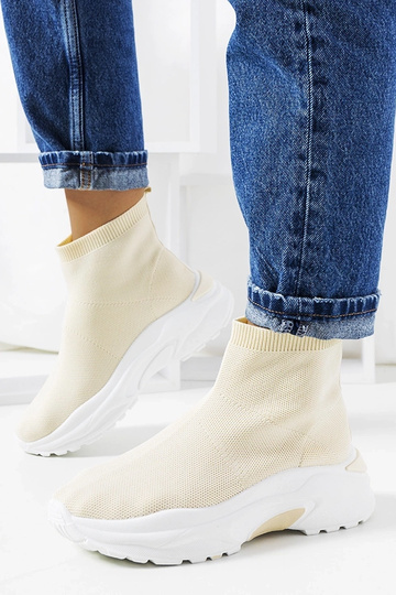 Tênis esportivos altos na...