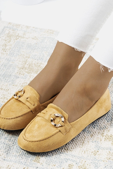 Mocassim bege feminino Leila 2