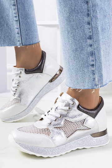 Tênis branco metalizado com...