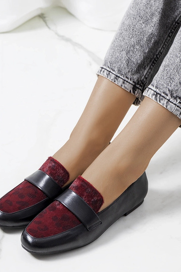 Sapatos femininos Kolk pretos e bordô 2
