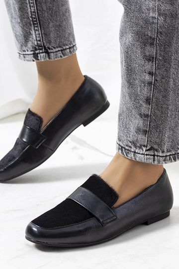 Sapatos femininos pretos Kolk 2