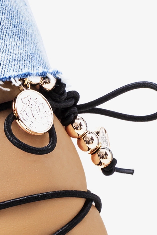 Sandálias Albertis em verniz preto