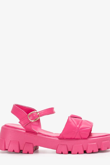 Sandálias plataforma rosa...