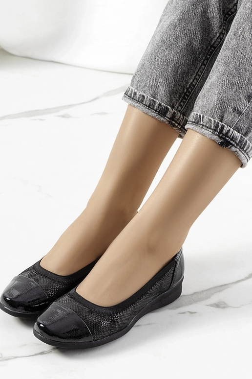 Sapatos pretos, "Mercer"