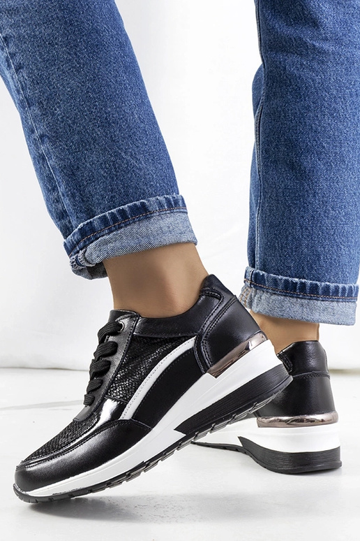 Tênis Veloso preto em couro