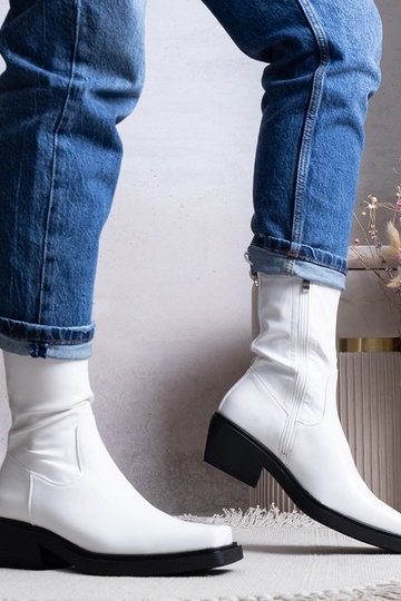 Botas brancas de salto,...