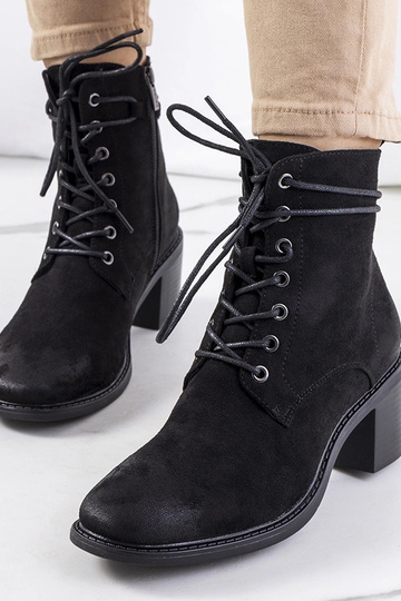 Botas de cano curto de camurça preta Sanlow com cadarço
