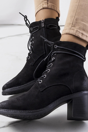 Botas de cano curto de camurça preta Sanlow com cadarço 2