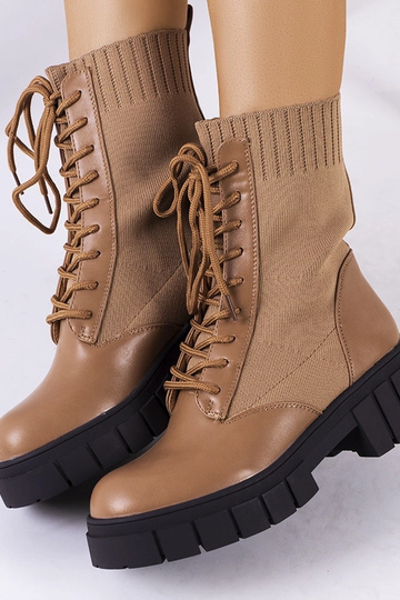 Botas de cano curto marrons... 2