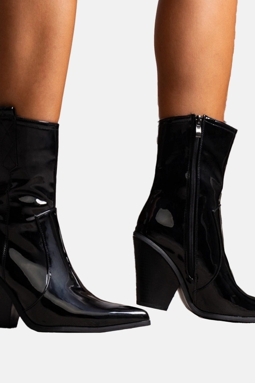 Botas pretas de verniz Milva
