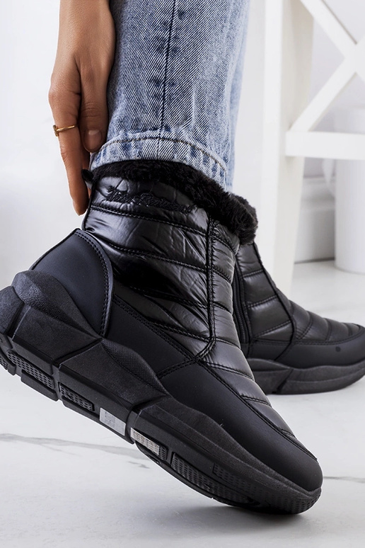 Botas de neve isoladas Black Lago