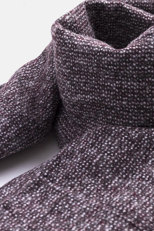 Cachecol roxo de Selah