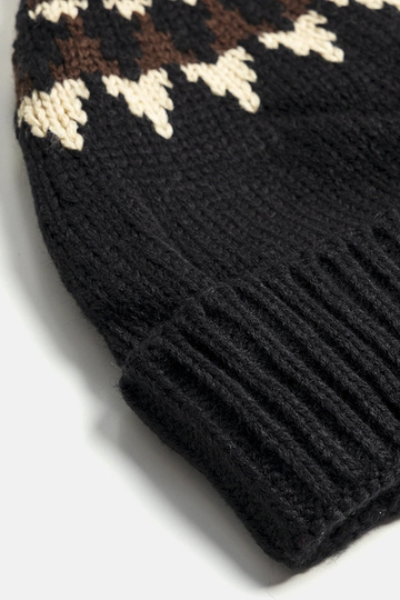 Chapéu preto com padrões Abner 2