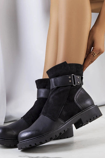 Botins pretos com tira Kevin 2