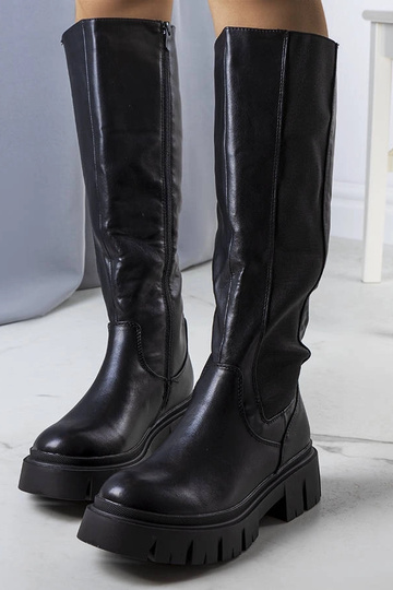 Botas longas pretas de...