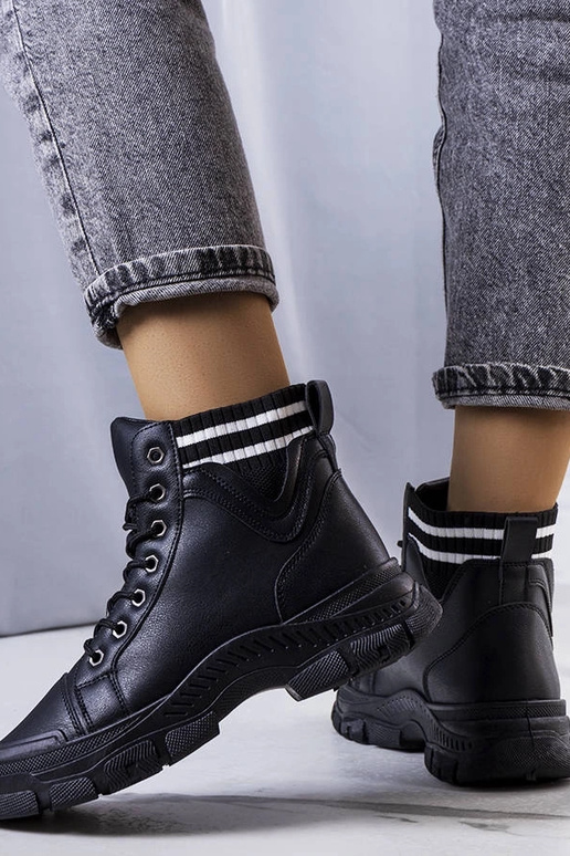 Botas Isoladas Pretas da Innes