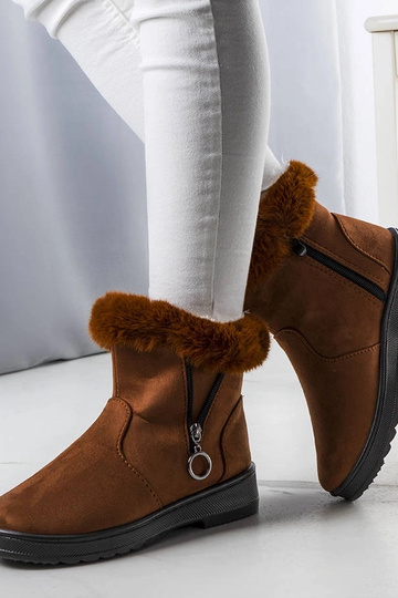 Botas de neve isoladas de...