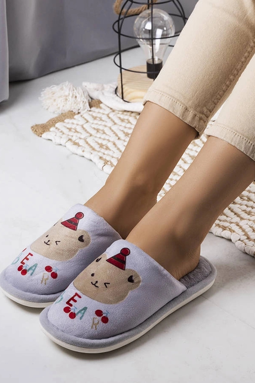 Chinelos de urso cinza macios