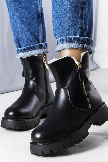 Botins pretos com isolamento e pelo Teris 2