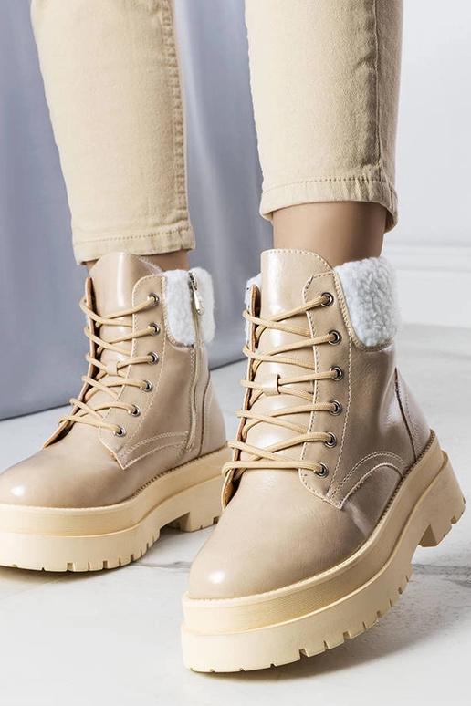 Botas de inverno bege com pele, "Bryas"
