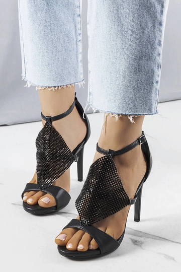 Sandália preta elegante de...