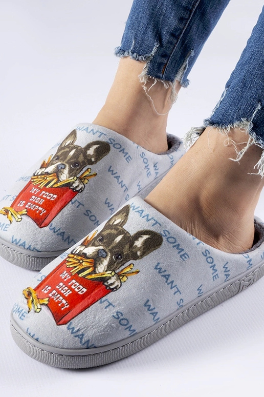 Pantufas cinza macias de batata frita