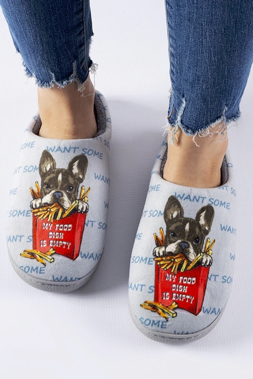 Pantufas cinza macias de batata frita